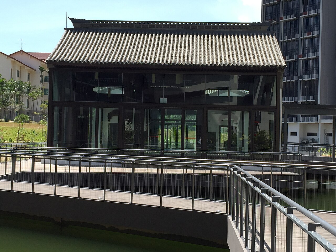 新加坡科技设计大学
