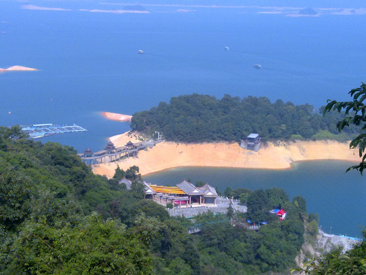 河源
