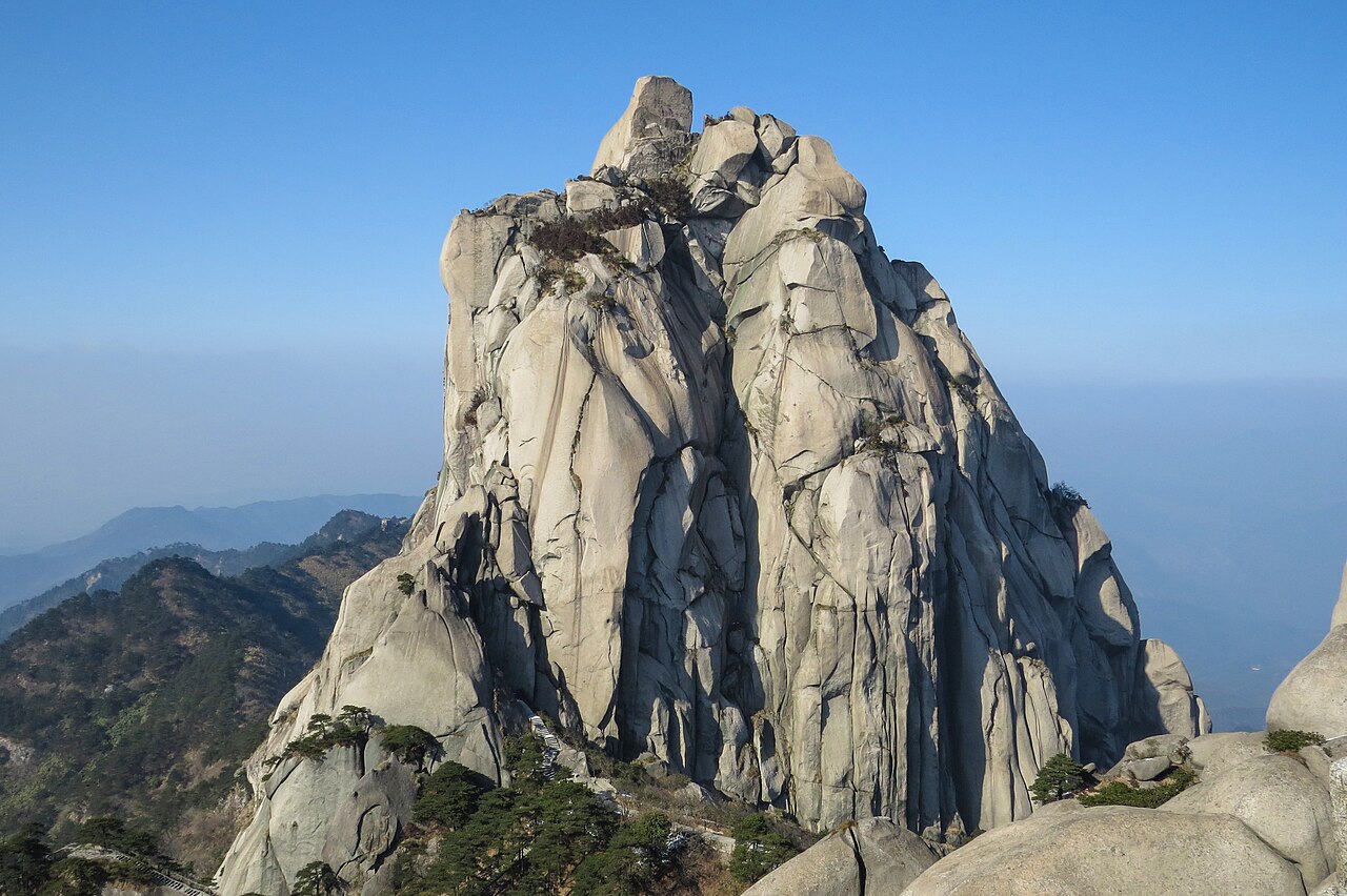 潜山