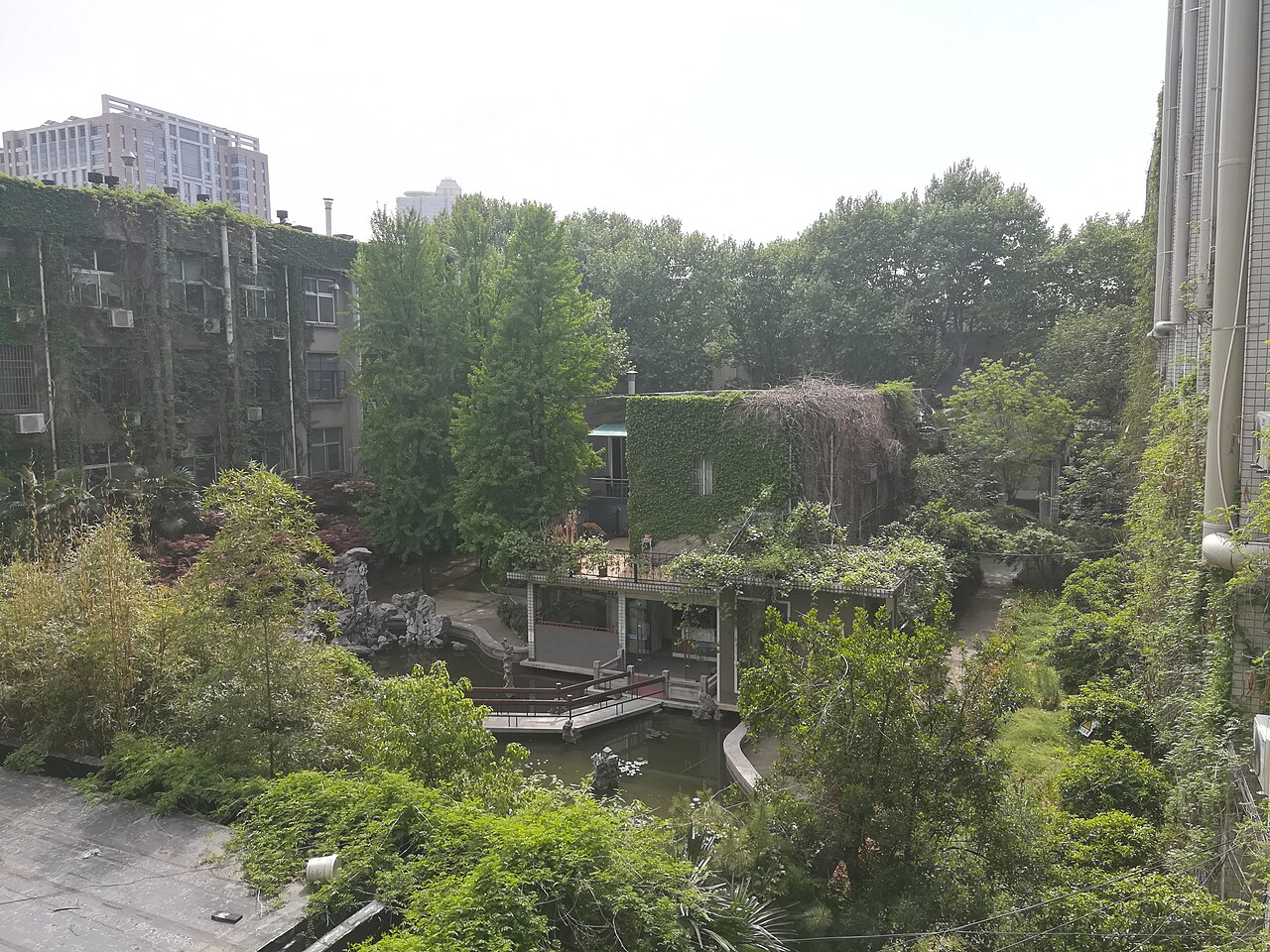 南京工业大学