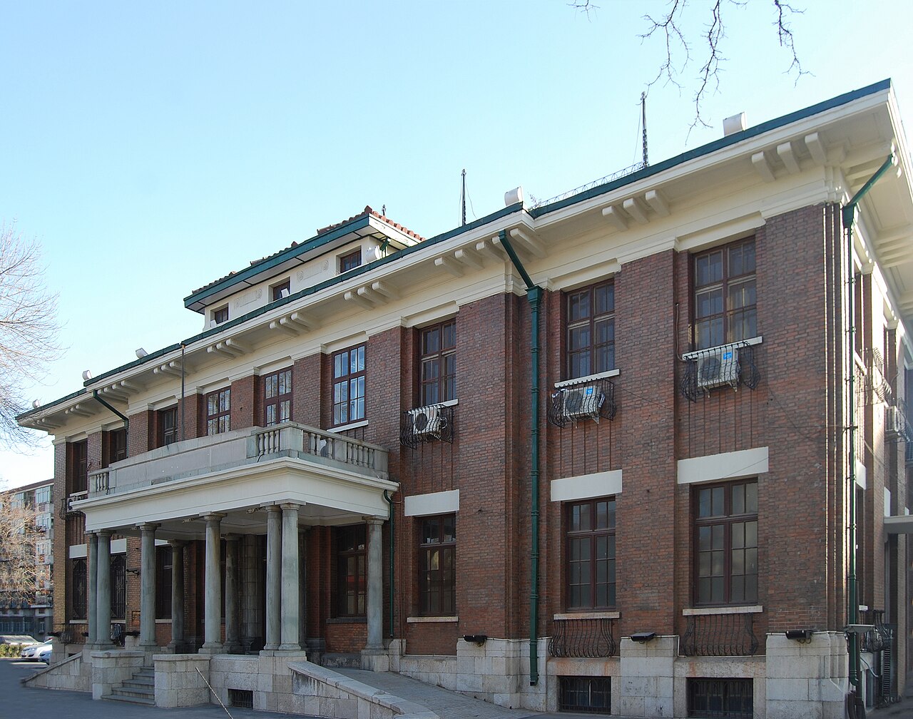 天津外国语大学