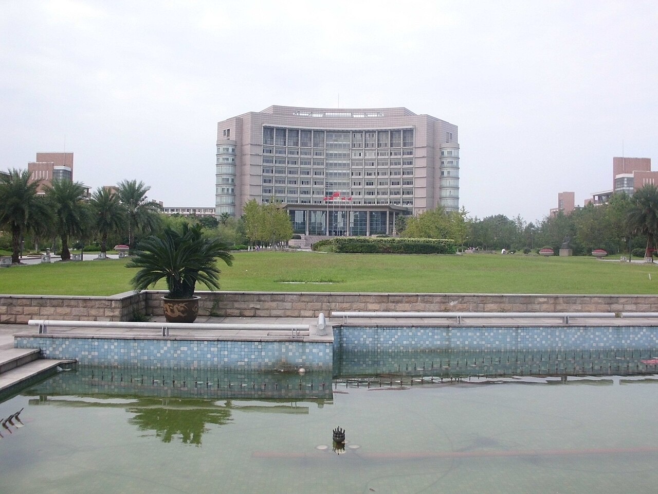 جامعة تشجيانغ للعلوم والتقنية