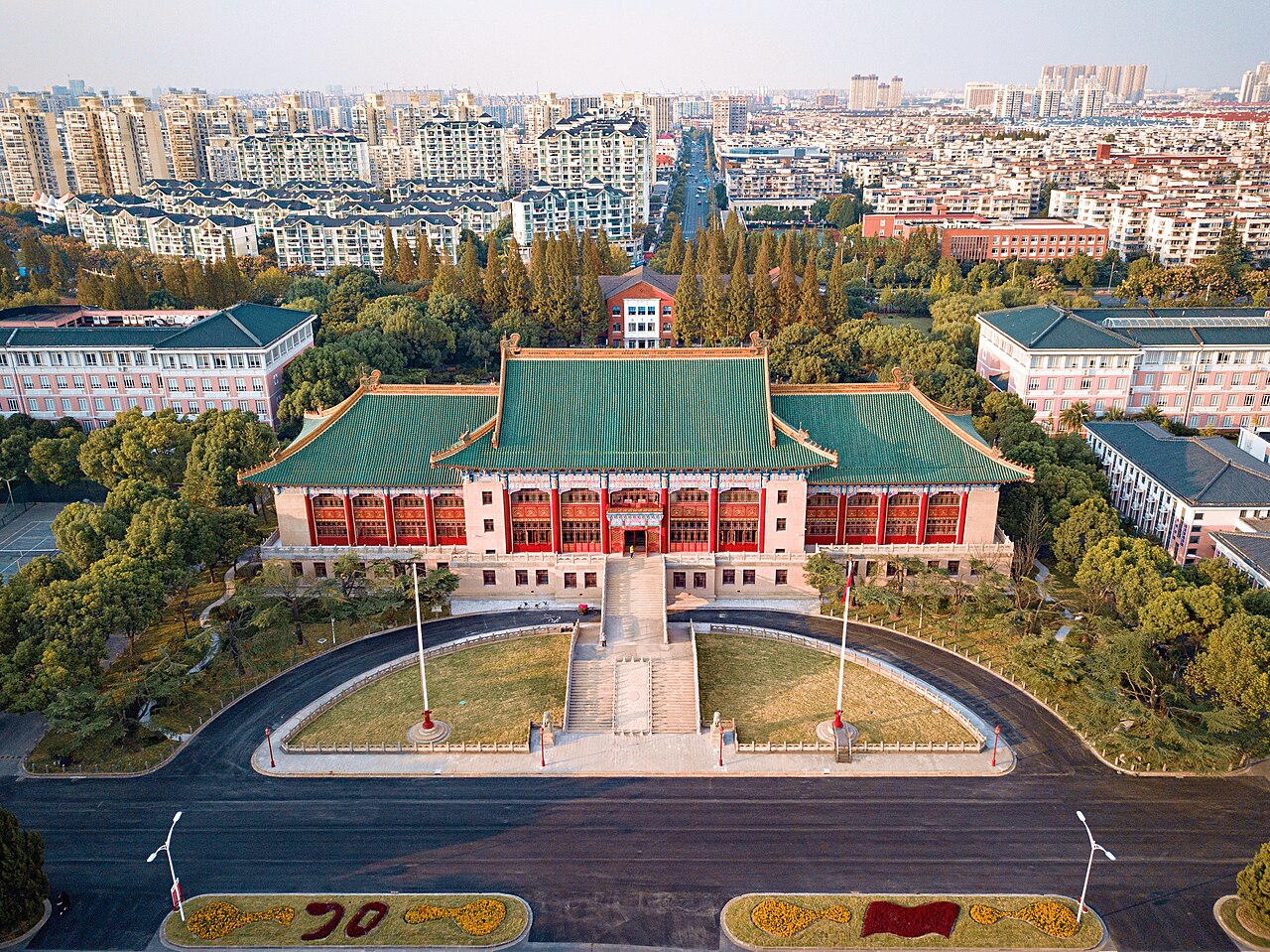 上海体育大学