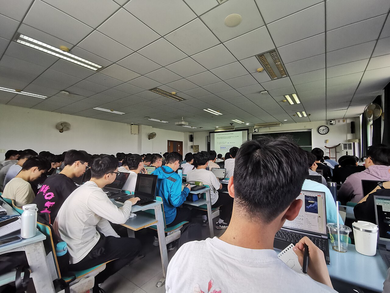 جامعة تشجيانغ للزراعة والغابات