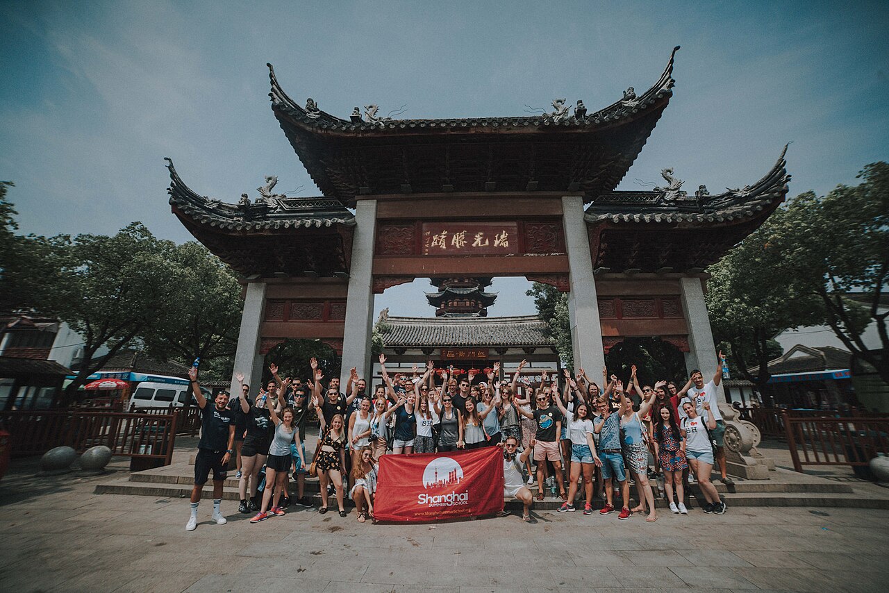 东华大学