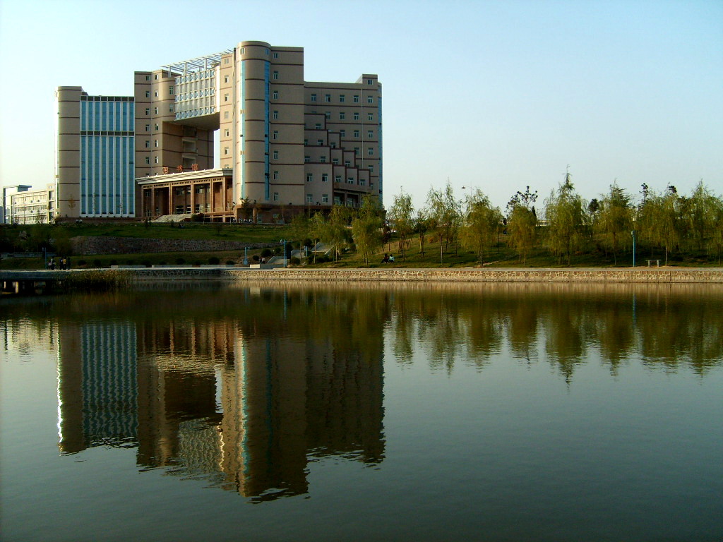 河南工程学院