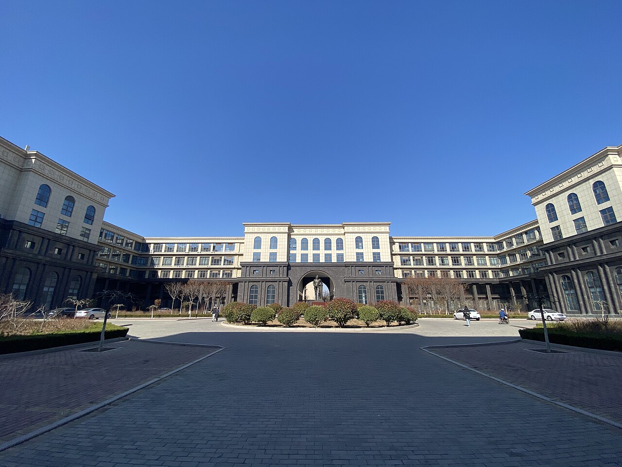 Dezhou University