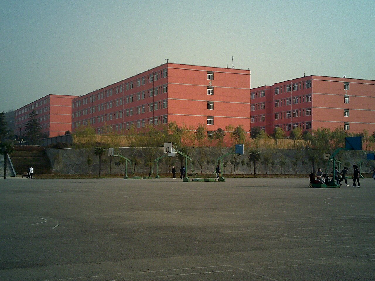 西安财经大学