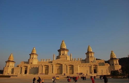 Lingshan Grand Buddha