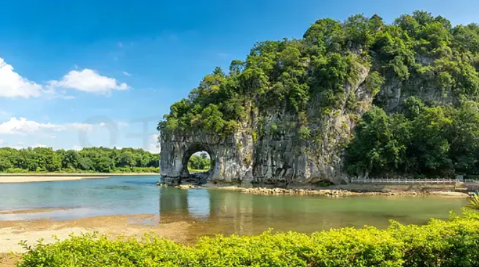 Elephant Trunk Hill