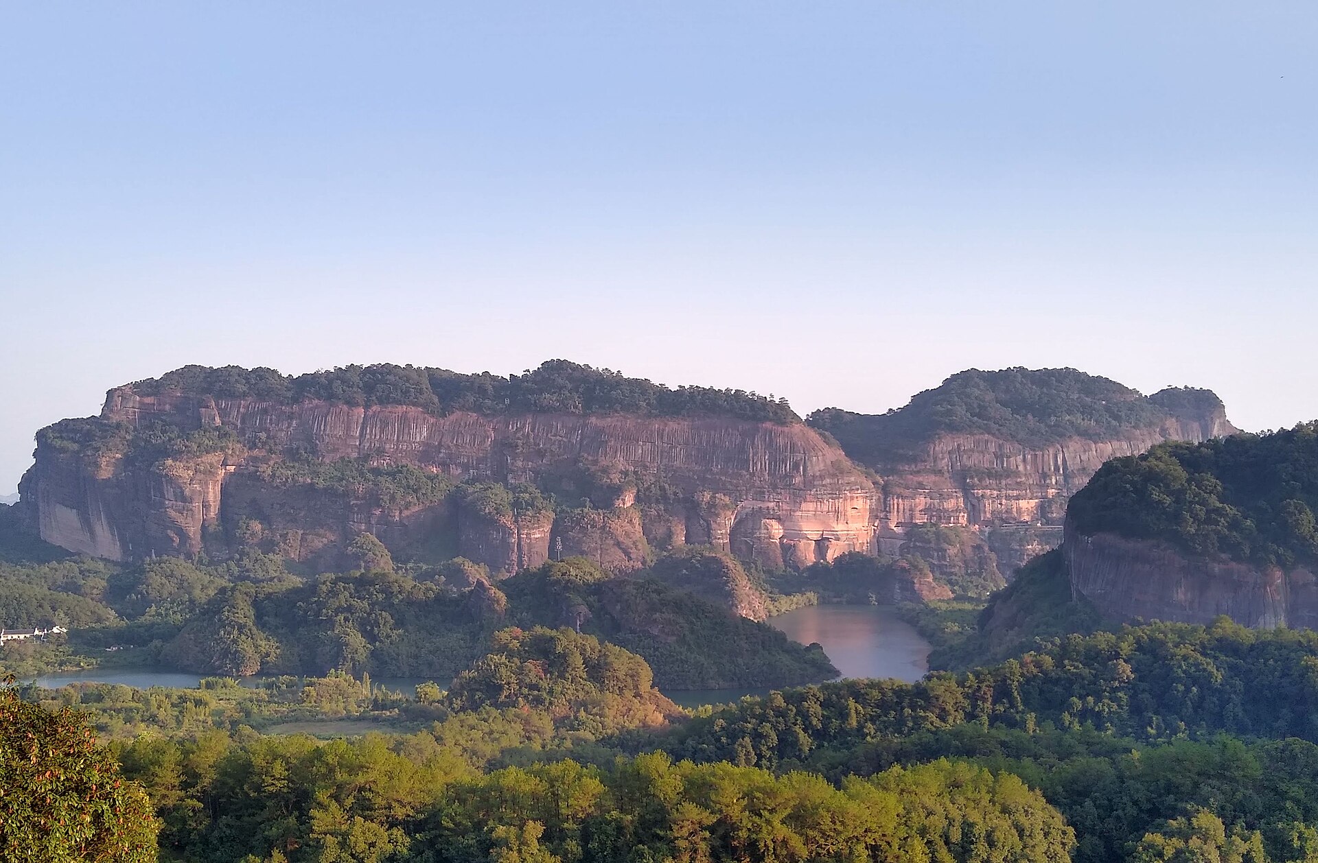 Mount Danxia (Danxiashan)