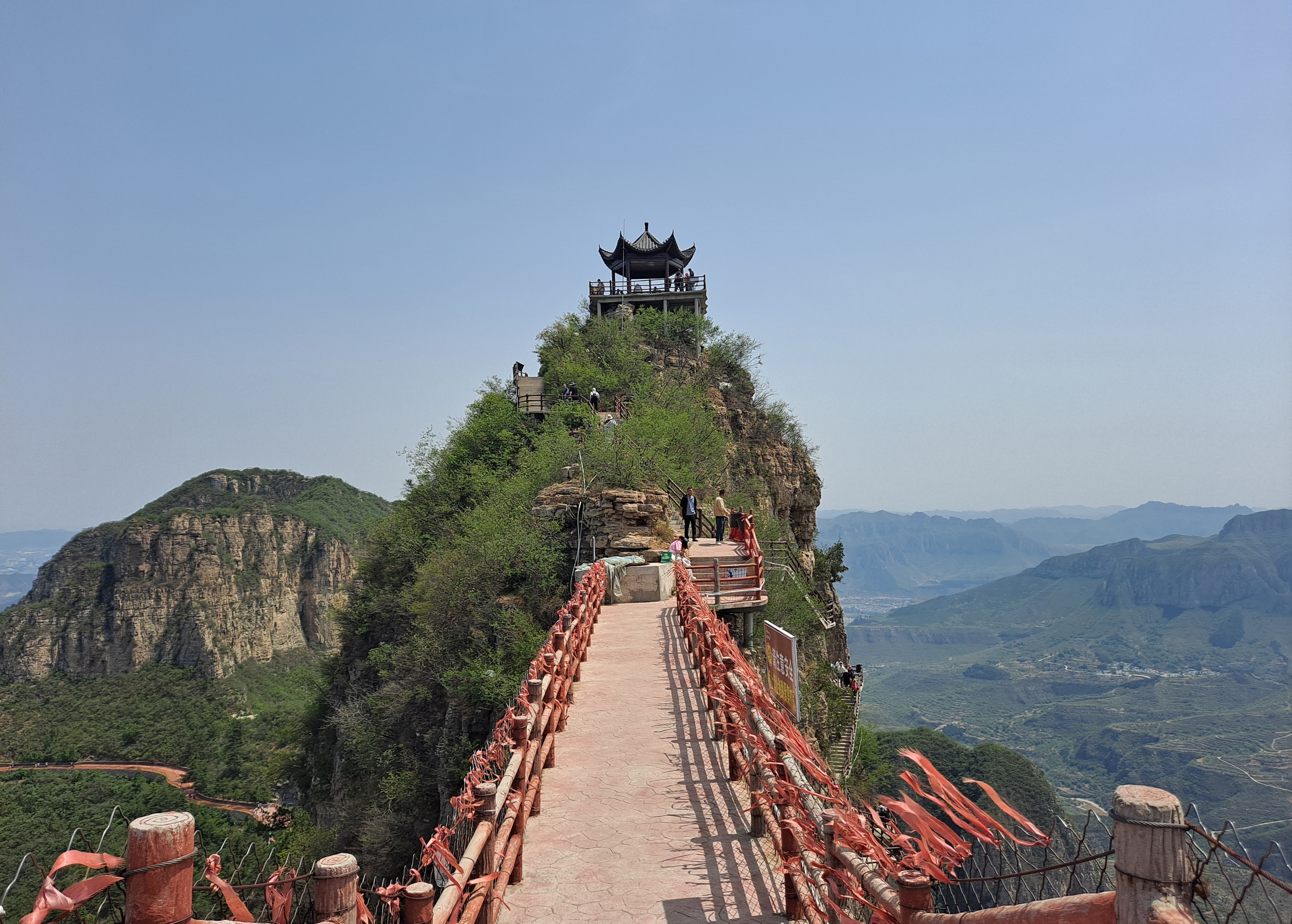 Wuzhishan (Five Finger Mountain)